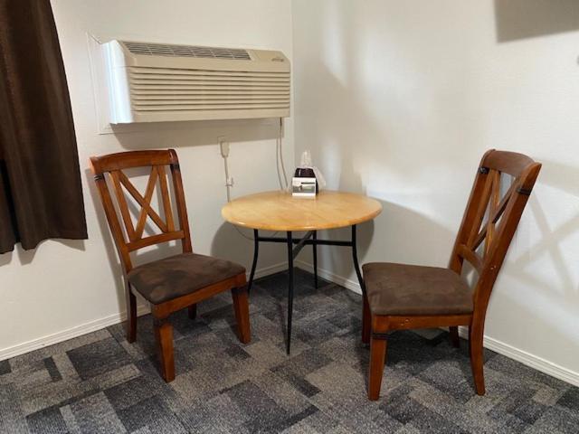 Americas Best Value Inn Salmon Экстерьер фото