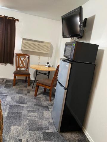 Americas Best Value Inn Salmon Экстерьер фото